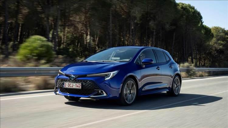<p><strong>COROLLA HATCHBACK HYBRİD</strong></p>

<p><strong>Ocak Başlangı&ccedil; Fiyatı:&nbsp;</strong>&nbsp;2.115.000 TL</p>

<p><strong>Şubat Başlangı&ccedil; Fiyatı:&nbsp;</strong>2.157.000 TL</p>
