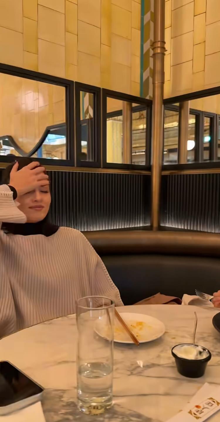 <p><strong>Caner Yıldırım'ın esprili bir dille paylaştığı <span style="color:#FF0000">"Bakıcı videosu"</span>nda Er&ccedil;el'in mimikleri, bakışları ve sonunda<span style="color:#FF0000"> 'teyzelikten istifa etmesi'</span> &ouml;zellikle dikkat &ccedil;ekti.</strong></p>
