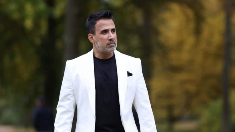 <p><strong>"K&uuml;&ccedil;&uuml;k Emrah" ismiyle yıllardır hem sinema hem de m&uuml;zik d&uuml;nyasının sevilen isimlerinden biri haline gelen &uuml;nl&uuml; sanat&ccedil;ı Emrah, sosyal medya hesabından yaptığı son paylaşımla &ccedil;ocukları hakkında yapılan hakaret i&ccedil;erikli yorumlara ateş p&uuml;sk&uuml;rd&uuml;.</strong></p>
