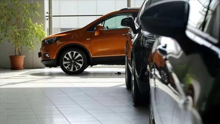 <p><span style="color:#B22222"><strong>2. ELDE EN &Ccedil;OK TERCİH EDİLEN L&Uuml;KS MODELLER</strong></span></p>

<p>&nbsp;</p>
