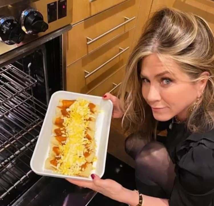 <p><span style="color:#A52A2A"><strong>16 SAATLİK ORU&Ccedil;</strong></span></p>

<p>&nbsp;</p>
