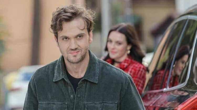 <p><strong><span style="color:#B22222">İSTANBUL</span>&nbsp; |&nbsp;&nbsp;ARAS BULUT İYNEMLİ</strong></p>
