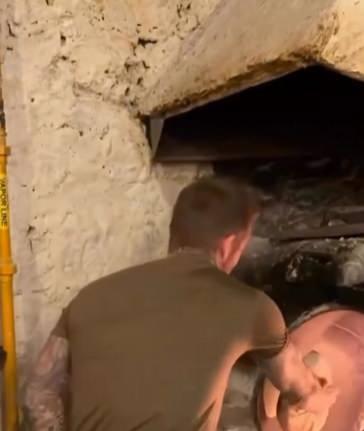 <p>Kebap yemek i&ccedil;in gittiği restoranda restoranın mutfağına giren Beckham'ın, hamur a&ccedil;ıp ekmek pişirdiği anlardaki profesyonel hareketleri izleyen herkesi şaşkına &ccedil;evirdi.</p>
