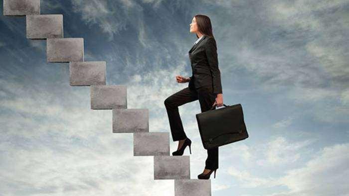 <p>Tahtların, orduların ve diplomasi masalarının erkeklere ait g&ouml;r&uuml;ld&uuml;ğ&uuml; &ccedil;ağlarda sahneye &ccedil;ıkan bu kadınlar, yalnızca &uuml;lkelerini y&ouml;netmekle yetinmedi; iktidarın sınırlarını yeniden tanımlayarak <strong>liderlik</strong> kavramına kalıcı bir anlam kazandırdı.</p>
