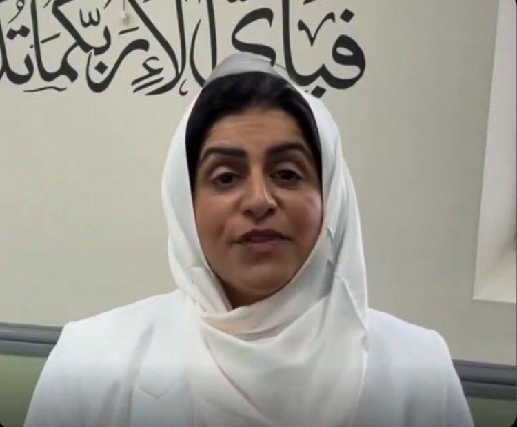 <p><span style="color:#B22222"><strong>PAKİSTAN K&Ouml;KENLİ ŞABANA MAHMUD&nbsp;</strong></span></p>

<p>1980 yılında Keşmirli Pakistanlı M&uuml;sl&uuml;man bir ailenin &ccedil;ocuğu olarak Birmingham&rsquo;da d&uuml;nyaya gelen Şabana Mahmud, babasının inşaat m&uuml;hendisi olarak &ccedil;alıştığı Suudi Arabistan&rsquo;da &ccedil;ocukluğunun bir b&ouml;l&uuml;m&uuml;n&uuml; ge&ccedil;irdikten sonra Birmingham&rsquo;a d&ouml;nd&uuml;kten sonra siyasete atıldı.</p>

<p>İngiltere farklı etnik k&ouml;kenden gelen başbakan deneyimini, ilk olarak&nbsp;Ekim 2022 Temmuz 2024 arasında Hint k&ouml;kenli Rishi Sunak ile yaşamıştı.</p>
