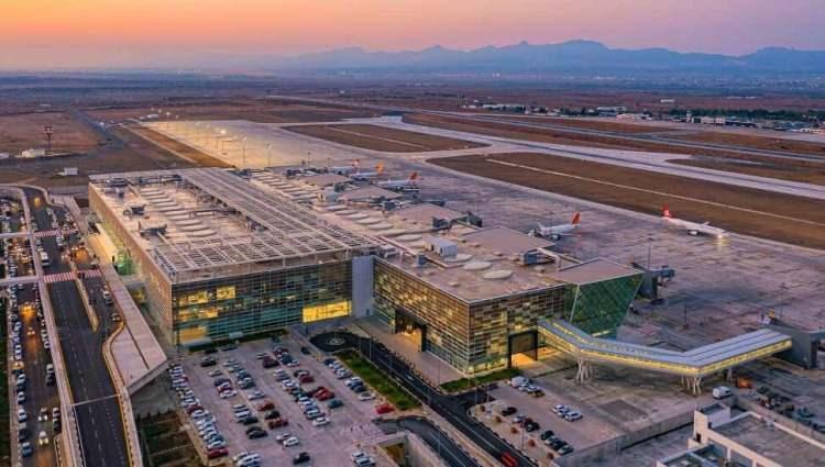 <p>Biz de Sivil Havacılık Dairesine gereken onayı veririz.&nbsp;</p>
