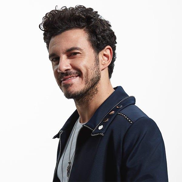 <p><strong>Etiler'de 50 milyonluk arabaya binerken g&ouml;r&uuml;nt&uuml;len &uuml;nl&uuml; şarkıcı Buray, ge&ccedil;tiğimiz akşam sahne alacağı konser &ouml;ncesi g&uuml;ndeme gelen haberlere yanıt verdi.</strong></p>
