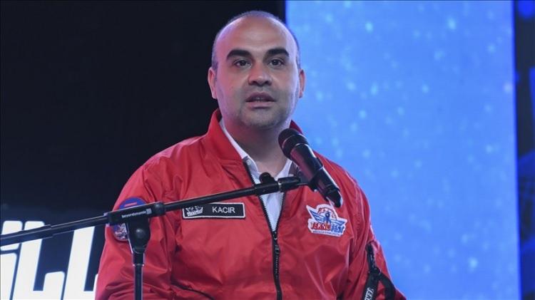 <p><span style="color:#B22222"><strong>MEHMET FATİH KACIR: İSTANBUL</strong></span></p>

<p>Sanayi ve Teknoloji Bakan Mehmet Fatih Kacır, İstanbullu.&nbsp;</p>
