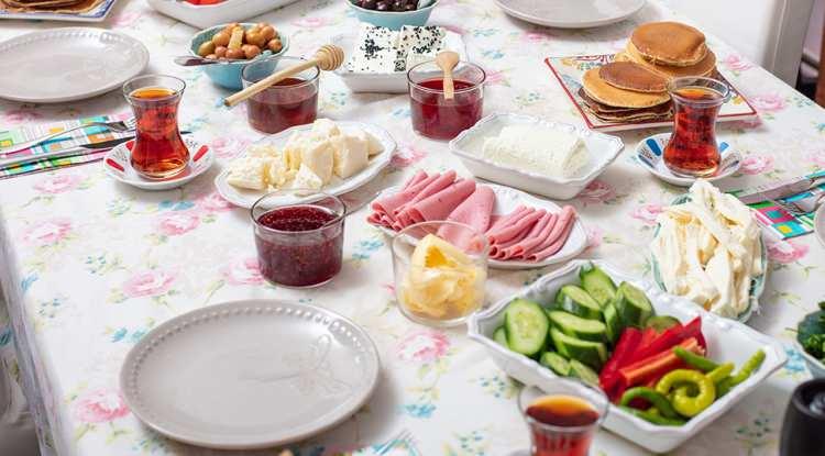 Kahvaltı masasındaki gizli zehir a&ccedil;ıklandı! Uzmanlardan sakın t&uuml;ketmeyin &ccedil;ağrısı 