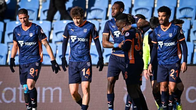 <p>İstanbul temsilcisi, bu gelirle birlikte Avrupa kupalarındaki istikrarlı finansal katkısını s&uuml;rd&uuml;rd&uuml;.</p>
