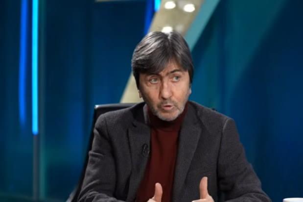 <p><strong>İkinci yarı hoca Sacha Boey'i aldı ancak şu anda bu kadar dakikayla yorum yapmamız olmaz.</strong></p>
