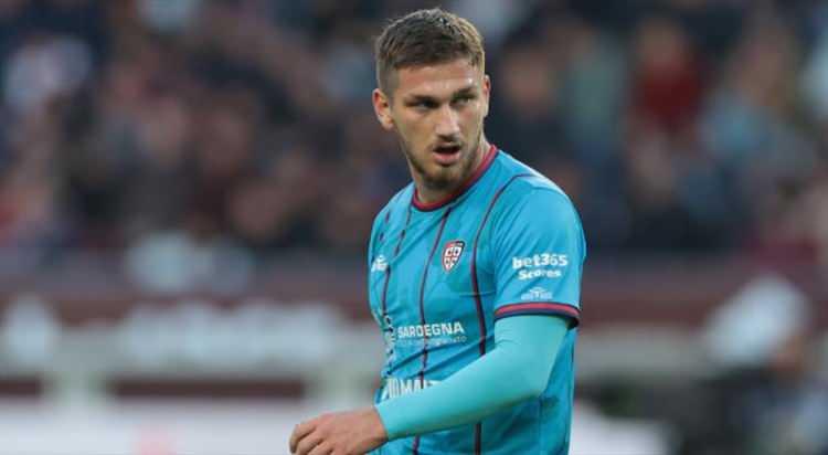 <p>İtalyan basını, Cagliari'nin Semih i&ccedil;in bu bedeli &ouml;deyeceğini ve sonrasında da oyuncuyla 2030 yılına kadar mukavele imzalayacağını duyurdu.</p>
