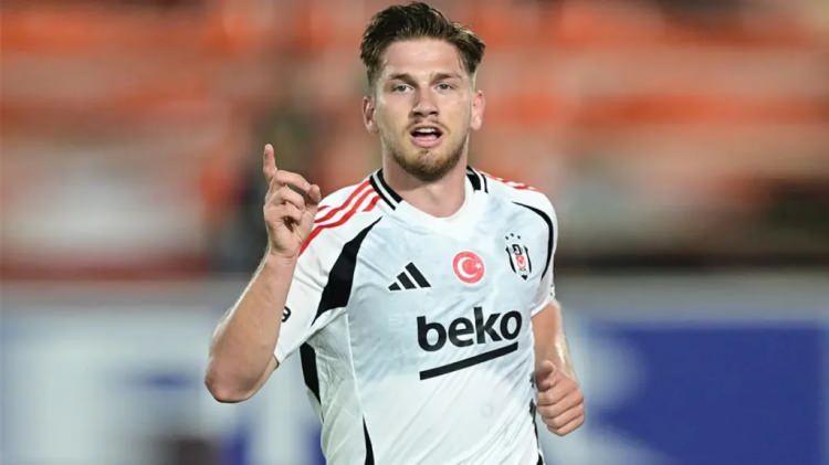 <p><strong>BEŞİKTAŞ TARİHİNE GE&Ccedil;ECEK</strong></p>
