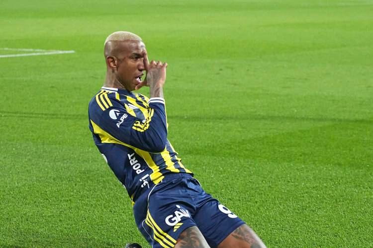<p>3-&nbsp;Anderson Talisca | Fenerbah&ccedil;e | 21 ma&ccedil; - 12 gol</p>
