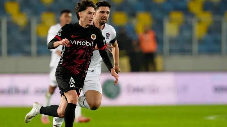 <p>8- G&ouml;ktan G&uuml;rp&uuml;z | Gen&ccedil;lerbirliği | 19 ma&ccedil; - 6 asist</p>
