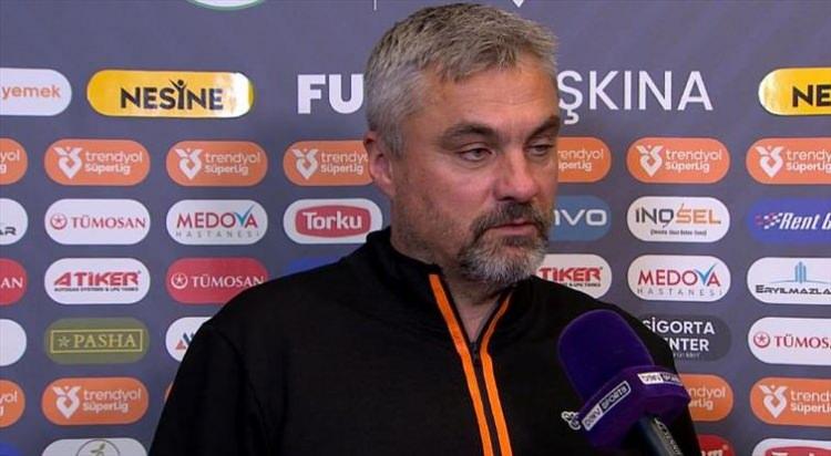 <p>Samsunspor'un başında 72 m&uuml;sabakaya &ccedil;ıkan Reis, 1.63'l&uuml;k puan ortalaması yakalamıştı.</p>
