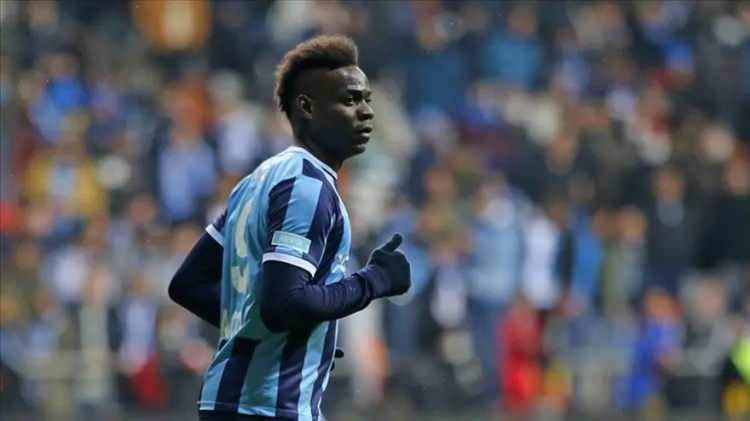<p>Ge&ccedil;en sezon S&uuml;per Lig'de m&uuml;cadele eden ve başkan Murat Sancak &ouml;nderliğinde Balotelli, Dzyuba, Onyekuru, Cisse, Belhanda gibi yıldız isimleri transfer ederek ligde başarılı ma&ccedil;lara imza atan Adana Demirspor, şimdilerde zor g&uuml;nler yaşıyor.</p>
