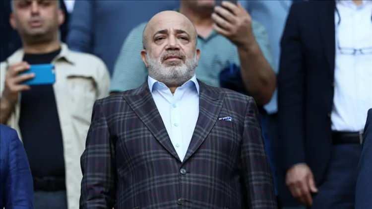 <p>Futbolda bahis soruşturmasında tutuklanan eski Adana Demirspor Kul&uuml;b&uuml; Başkanı Murat Sancak ise ge&ccedil;tiğimiz haftalarda ev hapsi şeklinde adli kontrolle tahliye edilmişti.</p>
