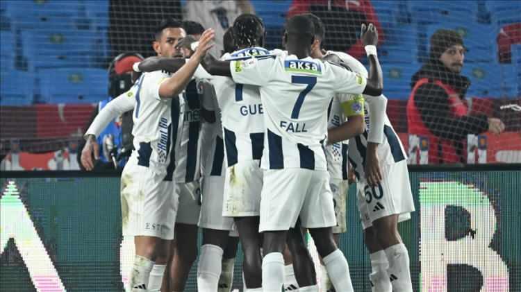 <p>16- Kasımapaşa<br />
<br />
Toplam maaş &ouml;demesi: 10,707,383 euro<br />
<br />
Ortalama maaş | 396,570 euro<br />
<br />
Futbolcu sayısı: 27</p>
