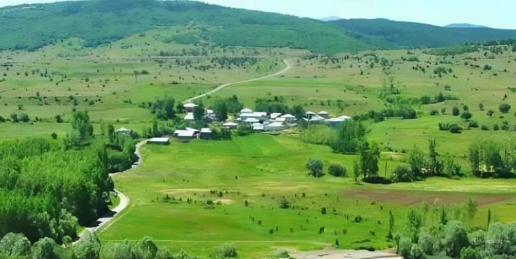 <p><strong>Topalhasan K&ouml;y&uuml; (Erzincan/Tercan): 6 kişi</strong></p>
