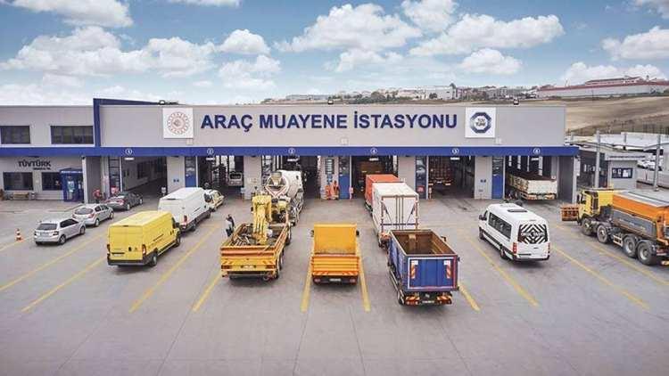 <p><span style="color:#B22222"><strong>MEVZUATA AYKIRI ARA&Ccedil; TRAFİKTEN MEN EDİLECEK</strong></span></p>

<p>Ara&ccedil; &uuml;zerinde mevzuata aykırı teknik değişiklik yapan işletene 5 bin lira ceza uygulanacak ve ara&ccedil; uygun hale getirilene kadar trafikten men edilecek. G&uuml;r&uuml;lt&uuml; &ccedil;ıkaracak değişiklik yapan s&uuml;r&uuml;c&uuml;lere ayrıca 16 bin lira ceza verilecek.</p>
