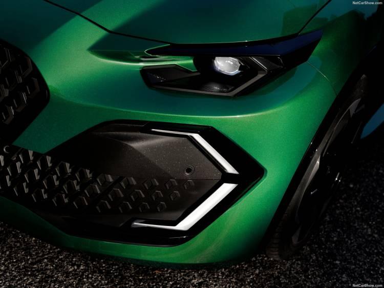 <p>"GSR2.3" standartlarına tam uyumlu modelde, Aktif S&uuml;r&uuml;ş Yardımı, 360 derece &ccedil;evre g&ouml;r&uuml;ş kamerası ve acil duruş asistanı gibi 25 farklı s&uuml;r&uuml;ş destek sistemi (ADAS) yer alıyor.</p>

<p>&nbsp;</p>
