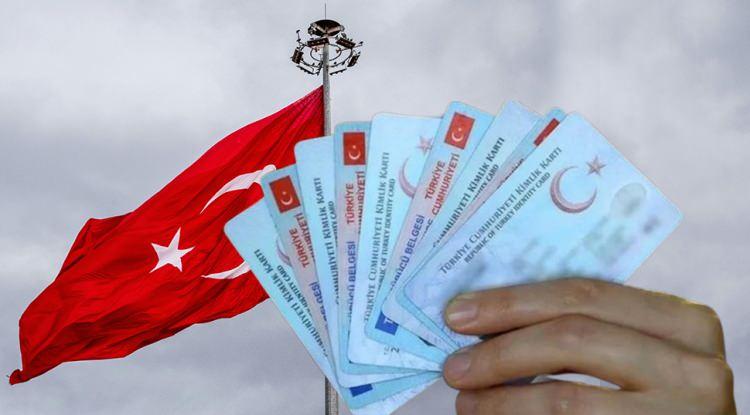 <p>Son d&ouml;nemde e-devlet &uuml;zerinden &ccedil;ok sayıda yapılan isim ve soyisim değişikliklerinde yaşanan artış dikkat &ccedil;ekti. T&uuml;rkiye'nin en &ccedil;ok değiştirilen soyisimlerinin a&ccedil;ıklandığı listede yer alan soyisimler g&uuml;ndem oldu. İşte o liste..</p>
