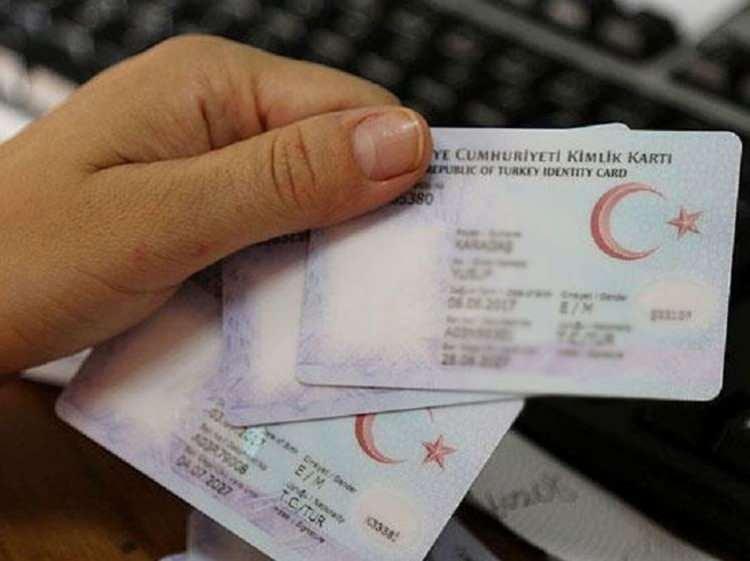 <p>N&uuml;fus ve Vatandaşlık İşleri Genel M&uuml;d&uuml;rl&uuml;ğ&uuml; verileri, başvuru sayılarında son d&ouml;nemde kayda değer bir artış yaşandığını ortaya koydu.&nbsp;</p>
