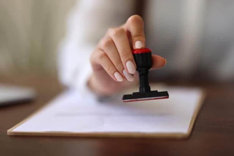 <p>9- &Ccedil;IPLAK</p>
