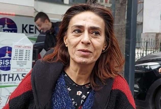 <p><strong>"RAMAZAN AYINDA HER EVDE SICAK YEMEK PİŞMELİ"</strong></p>

<p>Yıldız Tilbe'nin Yemen, Suriye, Filistin, Afganistan, Doğu T&uuml;rkistan, Etiyopya, G&uuml;ney Sudan, Arakan ve Keşmir gibi &uuml;lkelerdeki M&uuml;sl&uuml;manlara yardım etmeyi hedeflediği &ouml;ğrenildi.</p>
