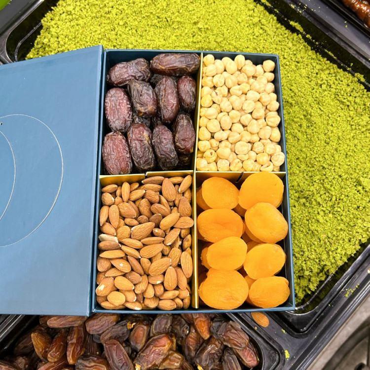 <p><strong>ANTALYA İMSAK VAKTİ</strong></p>

<p>Antalya sahur saati: 06:15</p>

<p>Antalya iftar saati: 18:48</p>

<p>Antalya teravih saati: 20:03</p>
