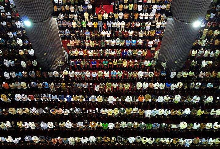 <p><strong>GAZİANTEP İMSAK VAKTİ</strong></p>

<p>Gaziantep sahur saati: 05:48</p>

<p>Gaziantep iftar saati: 18:21</p>

<p>Gaziantep teravih saati: 19:36</p>
