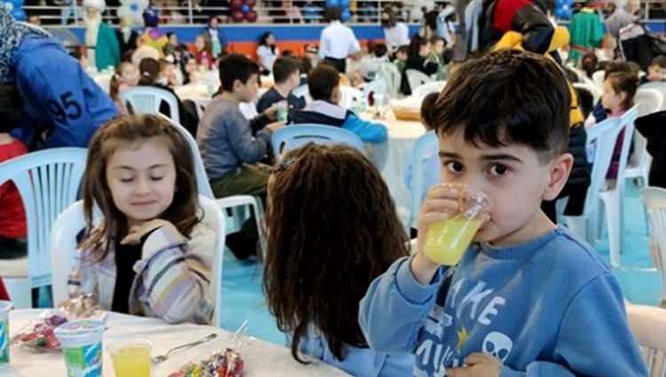 <p><strong>HATAY İMSAK VAKTİ</strong></p>

<p>Hatay sahur saati: 05:53</p>

<p>Hatay iftar saati: 18:27</p>

<p>Hatay teravih saati: 19:41</p>
