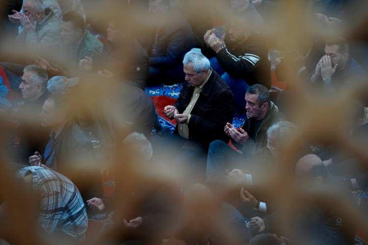 <p><strong>MALATYA İMSAK VAKTİ</strong></p>

<p>Malatya sahur saati: 05:44</p>

<p>Malatya iftar saati: 18:15</p>

<p>Malatya teravih saati: 19:32</p>
