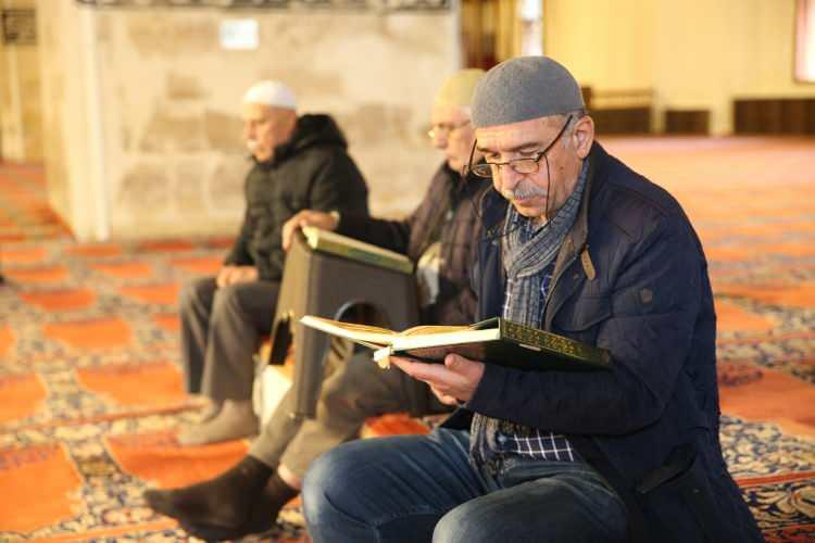 <p><strong>IĞDIR İMSAK VAKTİ</strong></p>

<p>Iğdır sahur saati: 05:21</p>

<p>Iğdır iftar saati: 17:51</p>

<p>Iğdır teravih saati: 19:09</p>
