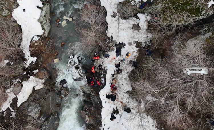 Bitlis'ten kahreden haber: &Ccedil;ok sayıda &ouml;l&uuml; ve yaralı var!