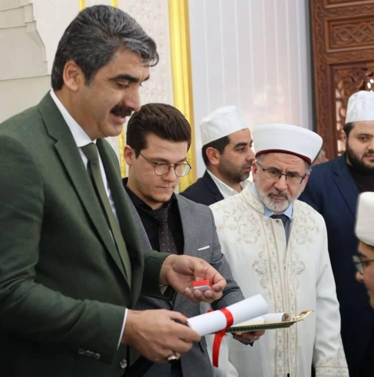 Erzurum'da 25 hafız icazet aldı