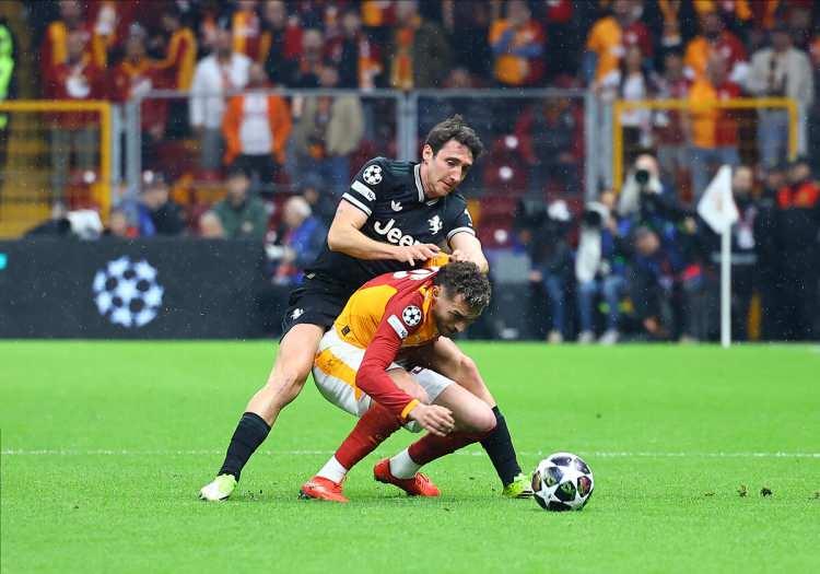 <p>El Pais: Gabriel Sara'nın Galatasaray'ı Juventus'u darmadağın etti.</p>
