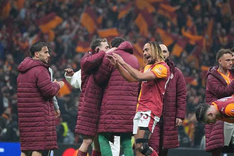 <p>L'Equipe: Galatasaray, son 16 turuna doğru g&uuml;&ccedil;l&uuml; bir adım attı</p>
