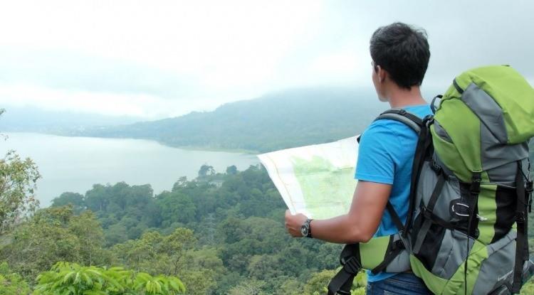 <p><span style="color:#FF0000"><strong>GENETİK ETKİ Mİ, &Ccedil;EVRESEL FAKT&Ouml;RLER Mİ?</strong></span></p>

<p><strong>Ayrıca zeka katsayısının (IQ) y&uuml;zde 50'den fazlasının kalıtsal olduğunu ortaya koyan araştırmalarda, genetik etkinin yaşamın ilerleyen d&ouml;nemlerinde daha belirgin hale geldiği belirtiliyor.&nbsp;</strong></p>
