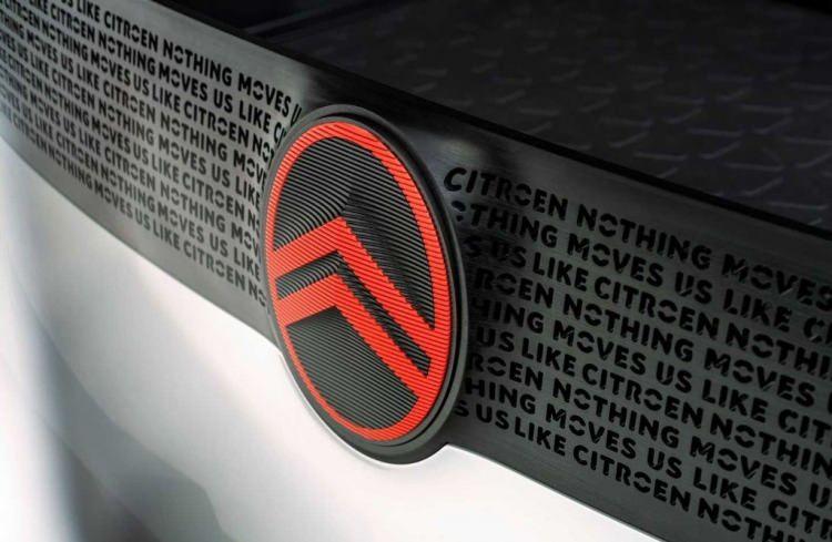 <p><span style="color:#B22222"><strong>CITROEN</strong></span></p>
