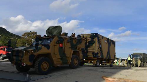 T&uuml;rk ordusu &uuml;lkeye tankları da indirince şoke oldular! 'Bug&uuml;n bunu yapan yarın...'