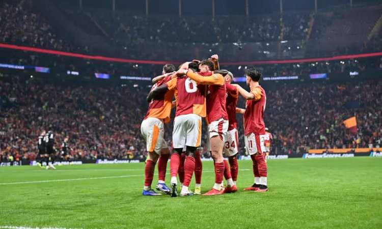 <p><strong>* GALATASARAY | Y&Uuml;ZDE 86<br />
<br />
*** Eşleşme &ouml;ncesi Galatasaray'ın Juventus'u eleme ve son 16'ya kalma ihtimali y&uuml;zde 37 olarak g&ouml;sterilmişti.</strong></p>
