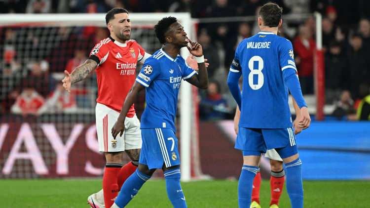 <p>Real Madrid ise deplasmanda karşılaştığı Mourinho'nun Benfica'sını 1-0 yendi.</p>
