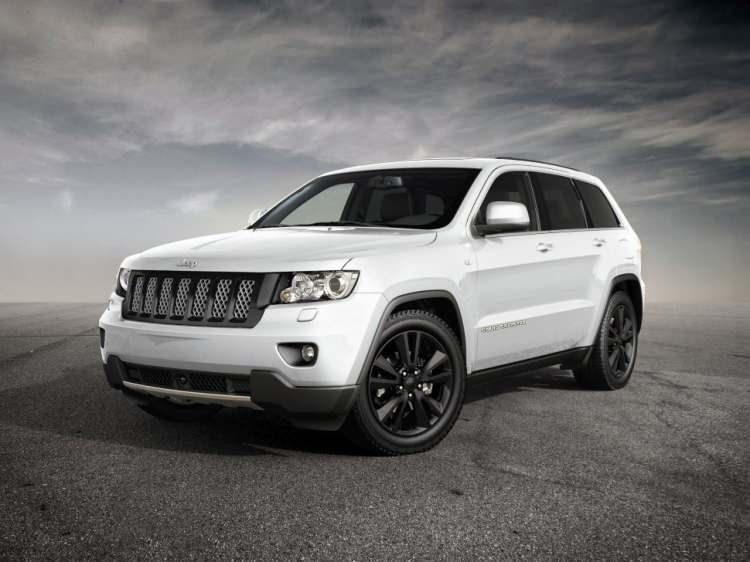 <p><span style="color:#B22222"><strong>2011 JEEP GRAND CHEROKEE</strong></span></p>
