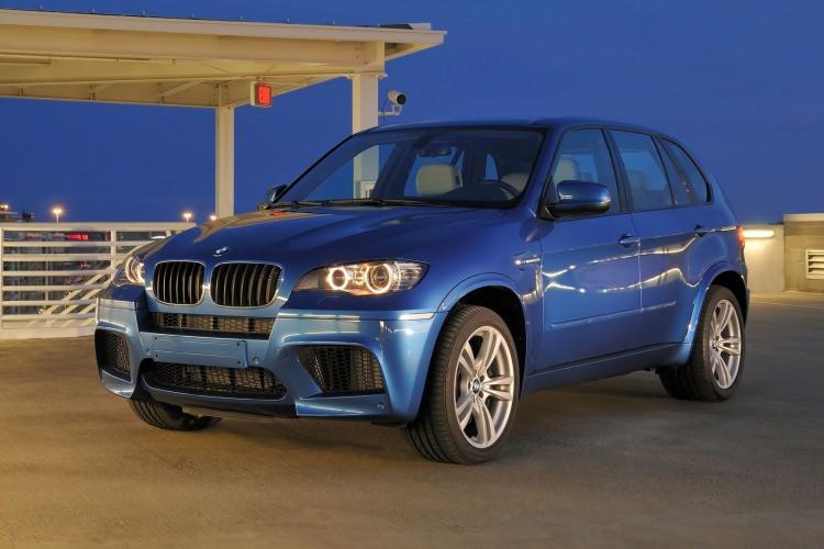 <p><span style="color:#B22222"><strong>2011 BMW X5</strong></span></p>

<p>&nbsp;</p>
