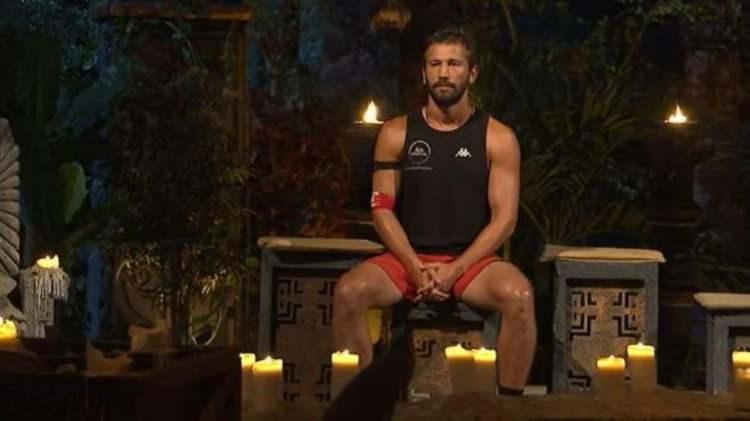 <p><span style="color:#B22222"><strong>"PİŞMANIM"</strong></span></p>

<p><span style="color:#800080"><em><strong>"Adli tıpta sonu&ccedil; &ccedil;ıkacaktır. Pişmanım. Emniyete telefon şifremi vermememin sebebi şahsi bilgilerimin yayılmasını engellemek i&ccedil;indir. Serbest bırakılmamı talep ederim. Diyeceklerim bunlardan ibarettir."</strong></em></span></p>
