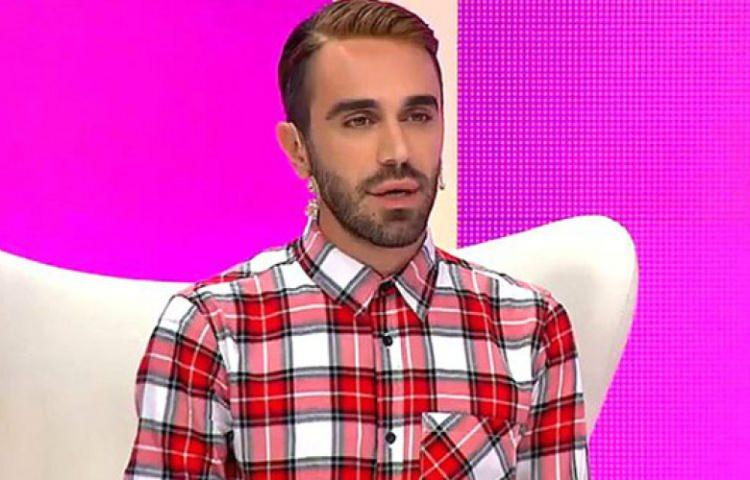 <p><span style="color:#B22222"><strong>"HOŞUMA GİTMEDİĞİ İ&Ccedil;İN KULLANMADIM"</strong></span></p>

<p><span style="color:#800080"><em><strong>"Tam tarihini hatırlamadığım bir d&ouml;nem bir defaya mahsus olmak &uuml;zere kokain maddesi de kullandım. Hatırladığım kadarıyla İstanbul&rsquo;daydım. Ne şekilde temin ettiğimi hatırlamıyorum. Sadece bir defa burnumdan &ccedil;ekmiştim. Ancak kokain maddesi hoşuma gitmediği i&ccedil;in kullanmaya devam etmedim."</strong></em></span></p>
