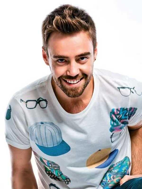 <p><strong>Savcılık ifadesi ortaya &ccedil;ıkan &uuml;nl&uuml; şarkıcı Murat Dalkılı&ccedil; &uuml;zerine atılı t&uuml;m su&ccedil;lamaları reddederek hayatının hi&ccedil;bir d&ouml;neminde uyuşturucu madde kullanmadığını ve aylık gelirinin 250-300 bin TL olduğunu a&ccedil;ıkladı:</strong></p>
