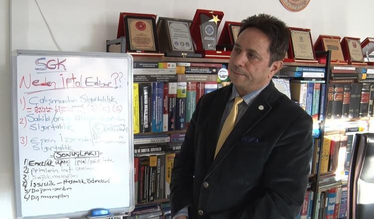 <p><span style="color:rgb(178, 34, 34)"><strong>"SOSYAL G&Uuml;VENLİK DENETMENLERİ İŞ YERİNİN SAHTE İŞ YERİ OLDUĞUNA KANAAT VERİRSE BU ŞİRKETLERDE &Ccedil;ALIŞILAN SİGORTALIK İPTAL EDİLİYOR"</strong></span></p>

<p>&nbsp;</p>

<p>Karakaş,&nbsp;SGK'nin 'İş Yeri Karnesi Sistemine' ge&ccedil;tiğini, her iş yerinin bir karnesi olduğunu ve o iş yerleriyle ilgili risklerin bu sistemle s&uuml;rekli analiz edildiğini kaydederek, şu ifadelere yer verdi:</p>
